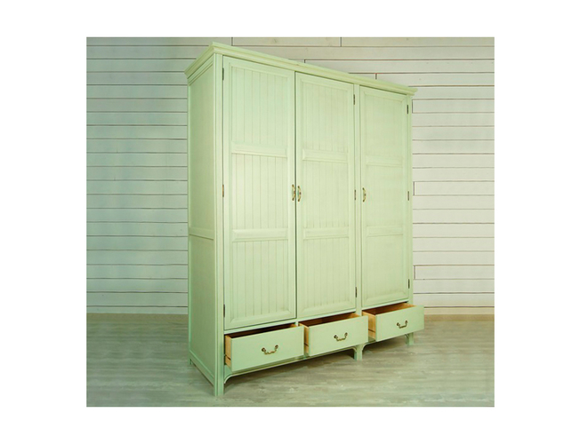 Шкаф трехстворчатый Olivia